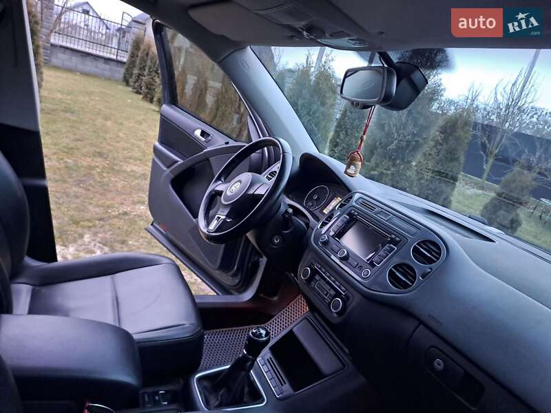 Внедорожник / Кроссовер Volkswagen Tiguan 2012 в Славуте