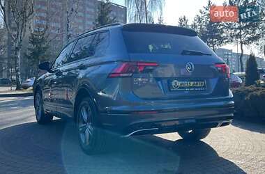 Внедорожник / Кроссовер Volkswagen Tiguan 2017 в Львове