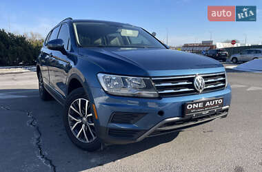 Позашляховик / Кросовер Volkswagen Tiguan 2019 в 