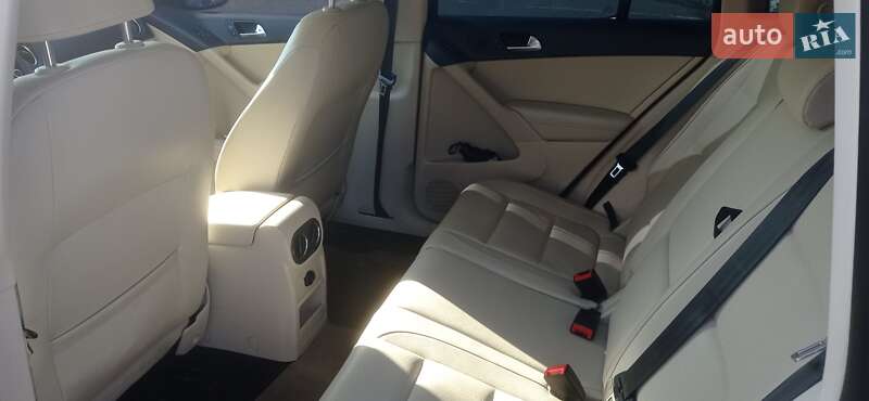 Внедорожник / Кроссовер Volkswagen Tiguan 2011 в Киеве фото 11 Внедорожник / Кроссовер Volkswagen Tiguan 2011 в Киеве