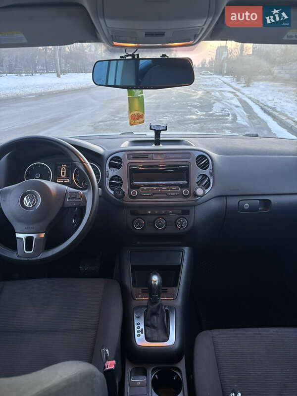 Внедорожник / Кроссовер Volkswagen Tiguan 2012 в Запорожье