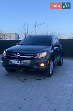 Внедорожник / Кроссовер Volkswagen Tiguan 2013 в Николаеве