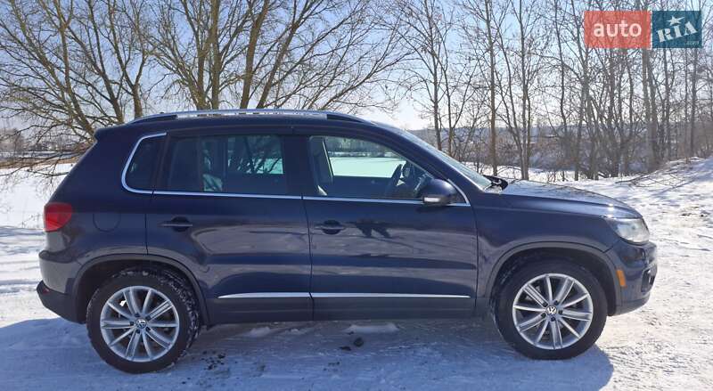 Внедорожник / Кроссовер Volkswagen Tiguan 2015 в Ворзеле