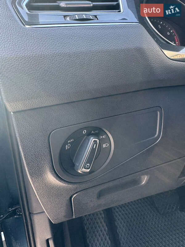 Внедорожник / Кроссовер Volkswagen Tiguan 2017 в Киеве фото 15 Внедорожник / Кроссовер Volkswagen Tiguan 2017 в Киеве