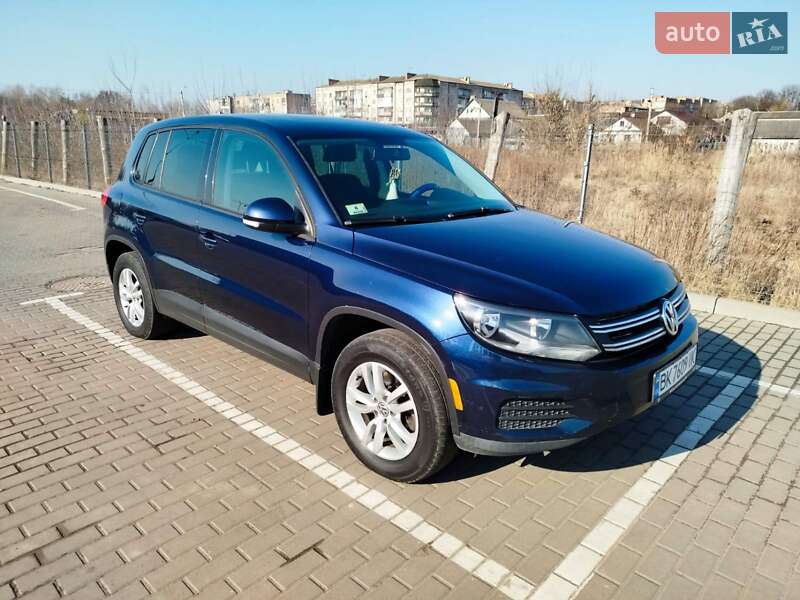 Внедорожник / Кроссовер Volkswagen Tiguan 2013 в Дубно