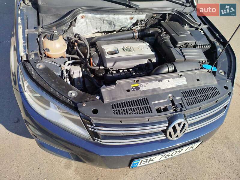Внедорожник / Кроссовер Volkswagen Tiguan 2013 в Дубно