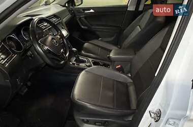 Позашляховик / Кросовер Volkswagen Tiguan 2019 в 
