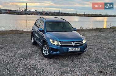 Позашляховик / Кросовер Volkswagen Tiguan 2017 в Дніпрі