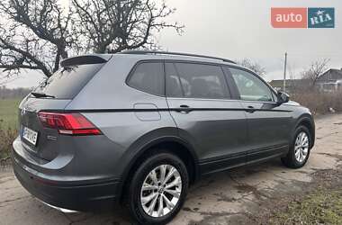 Внедорожник / Кроссовер Volkswagen Tiguan 2019 в 