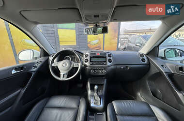 Внедорожник / Кроссовер Volkswagen Tiguan 2010 в 