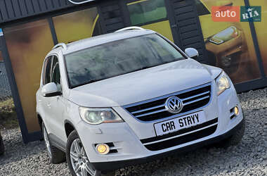 Внедорожник / Кроссовер Volkswagen Tiguan 2010 в 