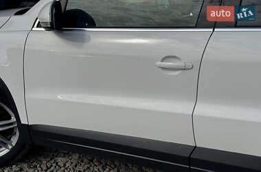 Внедорожник / Кроссовер Volkswagen Tiguan 2010 в 