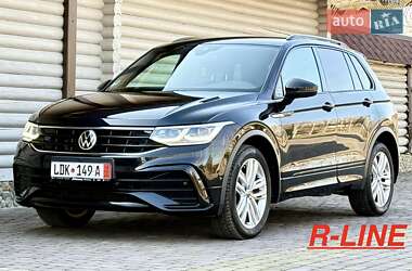 Позашляховик / Кросовер Volkswagen Tiguan 2021 в Чернівцях