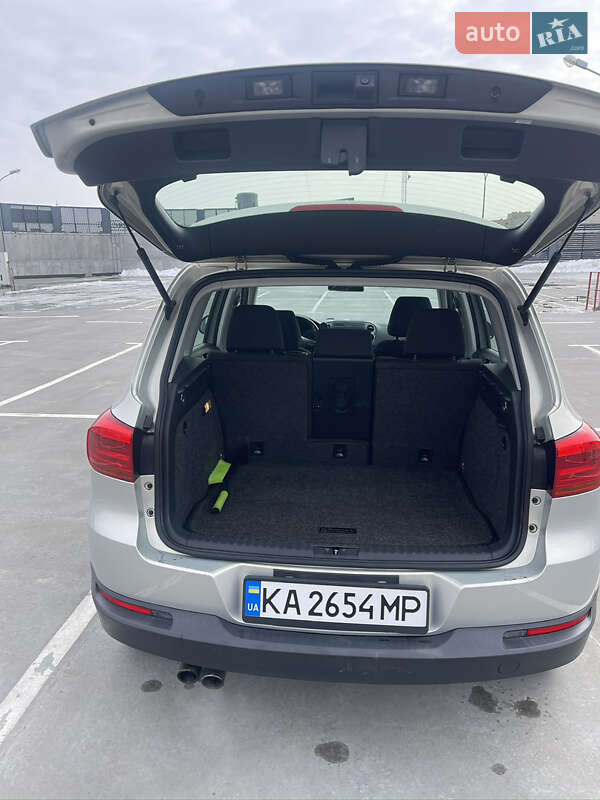 Позашляховик / Кросовер Volkswagen Tiguan 2015 в Києві