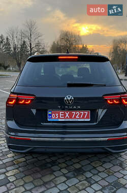 Позашляховик / Кросовер Volkswagen Tiguan 2021 в Луцьку