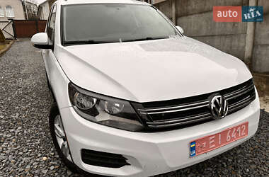 Внедорожник / Кроссовер Volkswagen Tiguan 2015 в Львове