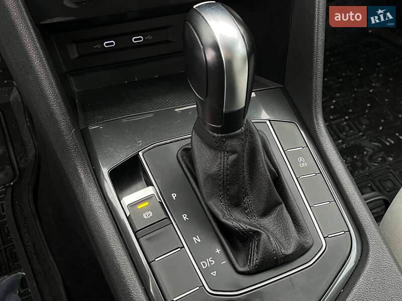 Внедорожник / Кроссовер Volkswagen Tiguan 2019 в Львове