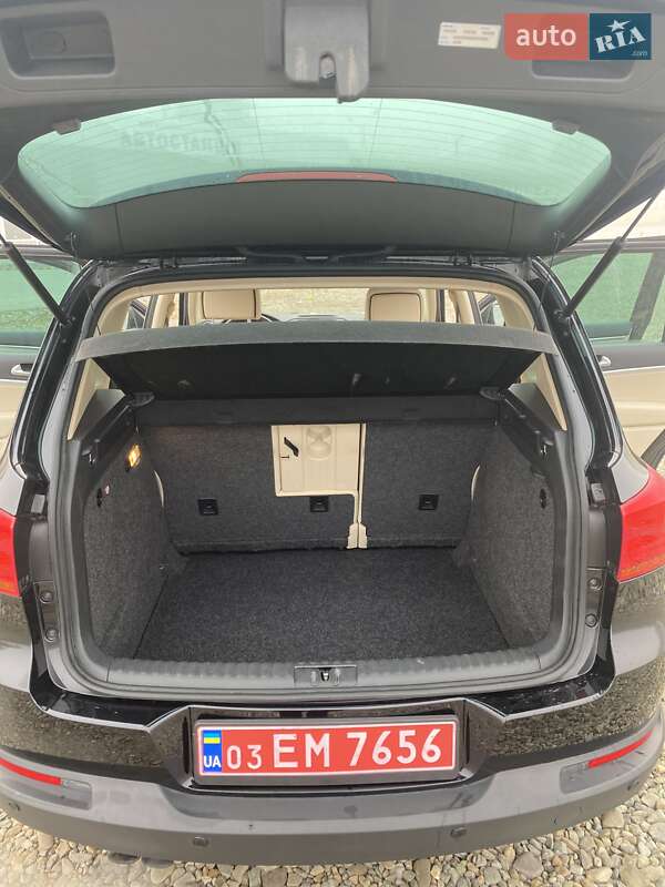 Позашляховик / Кросовер Volkswagen Tiguan 2013 в Чернівцях