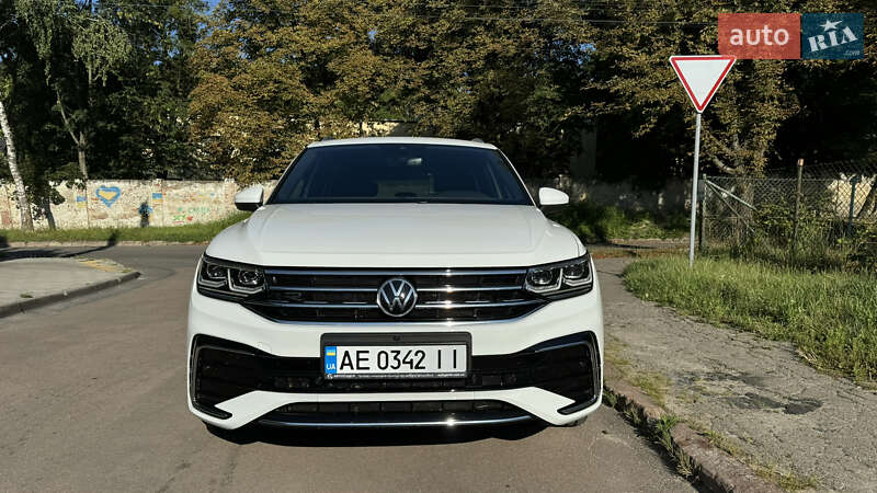 Внедорожник / Кроссовер Volkswagen Tiguan 2021 в Львове