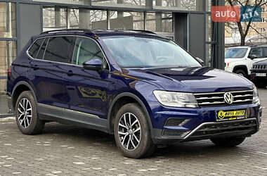 Внедорожник / Кроссовер Volkswagen Tiguan 2020 в Ивано-Франковске