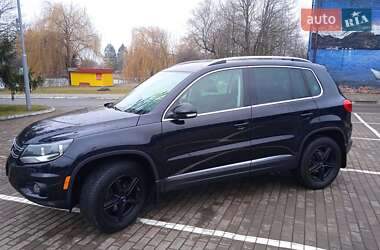 Внедорожник / Кроссовер Volkswagen Tiguan 2014 в 