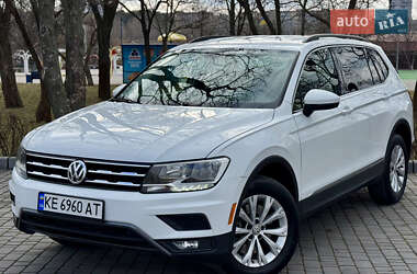 Внедорожник / Кроссовер Volkswagen Tiguan 2017 в Каменском