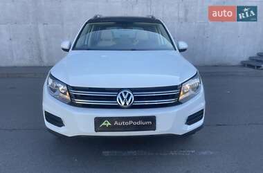 Позашляховик / Кросовер Volkswagen Tiguan 2016 в Києві