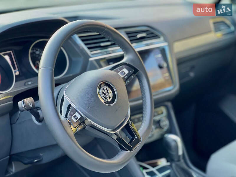 Внедорожник / Кроссовер Volkswagen Tiguan 2020 в Полтаве