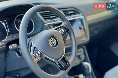 Внедорожник / Кроссовер Volkswagen Tiguan 2020 в 