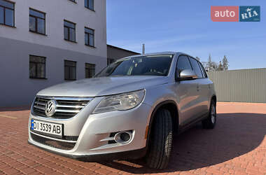 Внедорожник / Кроссовер Volkswagen Tiguan 2011 в Жашкове