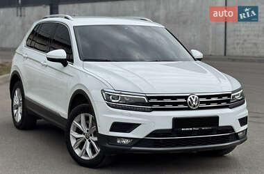 Внедорожник / Кроссовер Volkswagen Tiguan 2020 в Киеве