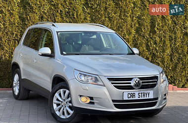 Внедорожник / Кроссовер Volkswagen Tiguan 2010 в Стрые