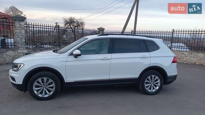 Внедорожник / Кроссовер Volkswagen Tiguan 2018 в Тернополе