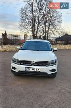 Внедорожник / Кроссовер Volkswagen Tiguan 2018 в 