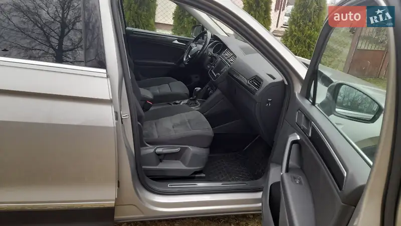 Volkswagen Tiguan 2016 VIN WVGZZZ5NZHW818739 фото оголошення 16 з 65