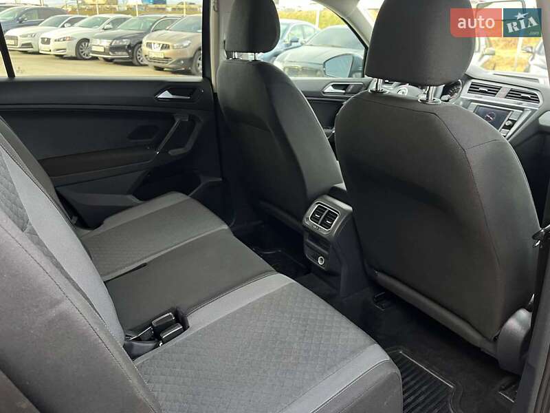 Внедорожник / Кроссовер Volkswagen Tiguan 2018 в Львове