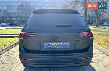 Внедорожник / Кроссовер Volkswagen Tiguan 2019 в 