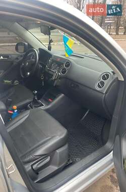 Внедорожник / Кроссовер Volkswagen Tiguan 2008 в 