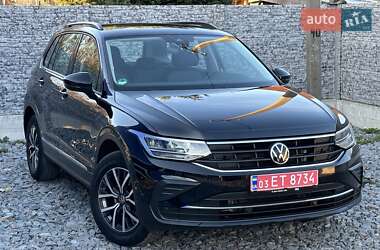 Внедорожник / Кроссовер Volkswagen Tiguan 2021 в 