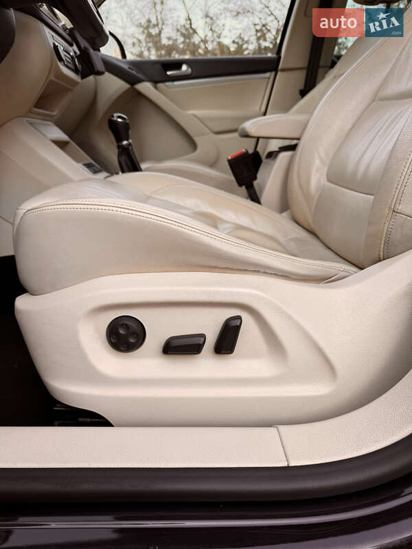 Внедорожник / Кроссовер Volkswagen Tiguan 2014 в Одессе