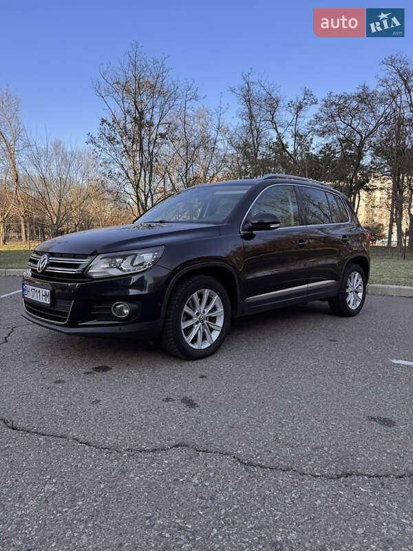 Внедорожник / Кроссовер Volkswagen Tiguan 2014 в Одессе