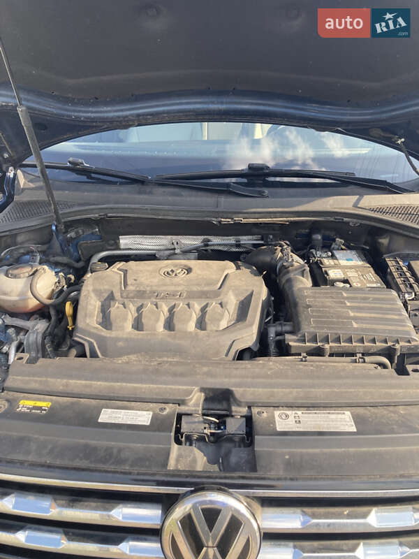 Внедорожник / Кроссовер Volkswagen Tiguan 2017 в Переяславе