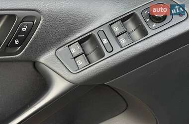 Позашляховик / Кросовер Volkswagen Tiguan 2014 в 