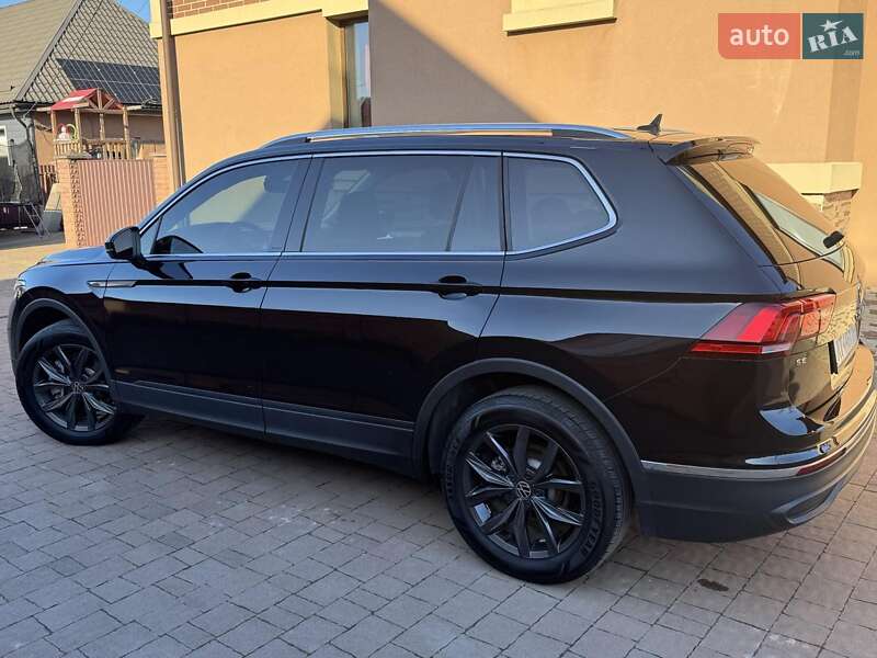 Позашляховик / Кросовер Volkswagen Tiguan 2022 в Івано-Франківську фото 8 Позашляховик / Кросовер Volkswagen Tiguan 2022 в Івано-Франківську