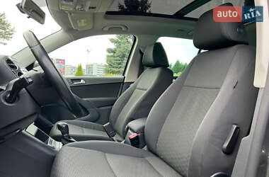 Позашляховик / Кросовер Volkswagen Tiguan 2013 в 
