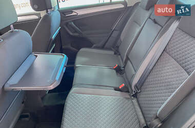 Позашляховик / Кросовер Volkswagen Tiguan 2019 в 