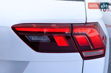 Позашляховик / Кросовер Volkswagen Tiguan 2019 в 