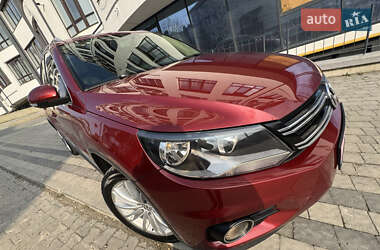 Внедорожник / Кроссовер Volkswagen Tiguan 2013 в 