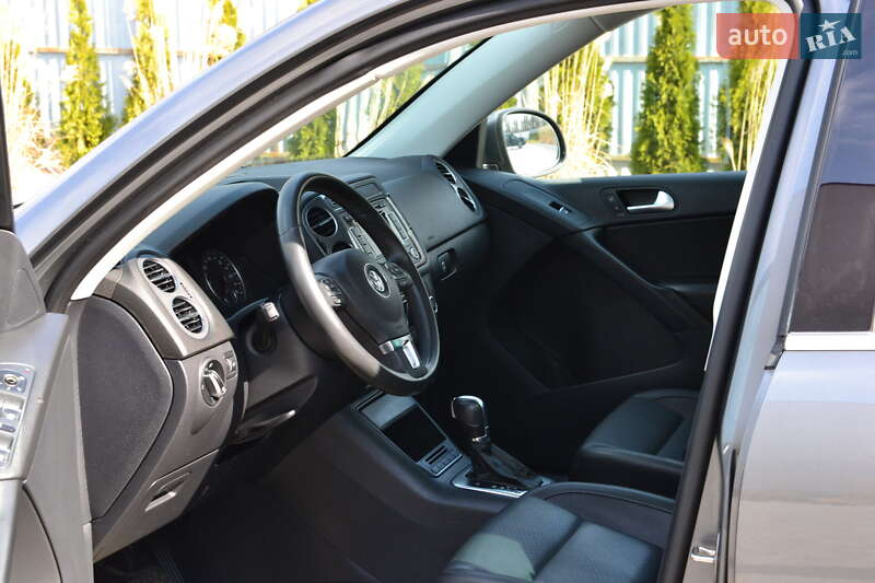 Внедорожник / Кроссовер Volkswagen Tiguan 2012 в Луцке