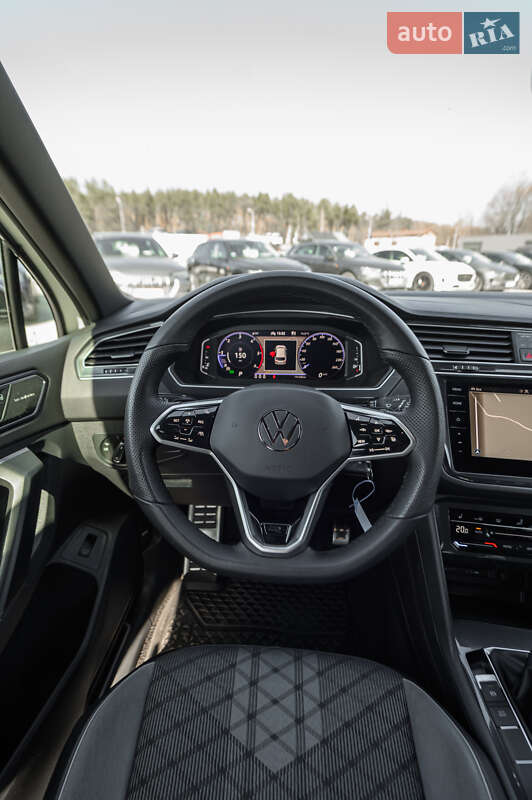 Внедорожник / Кроссовер Volkswagen Tiguan 2021 в Львове